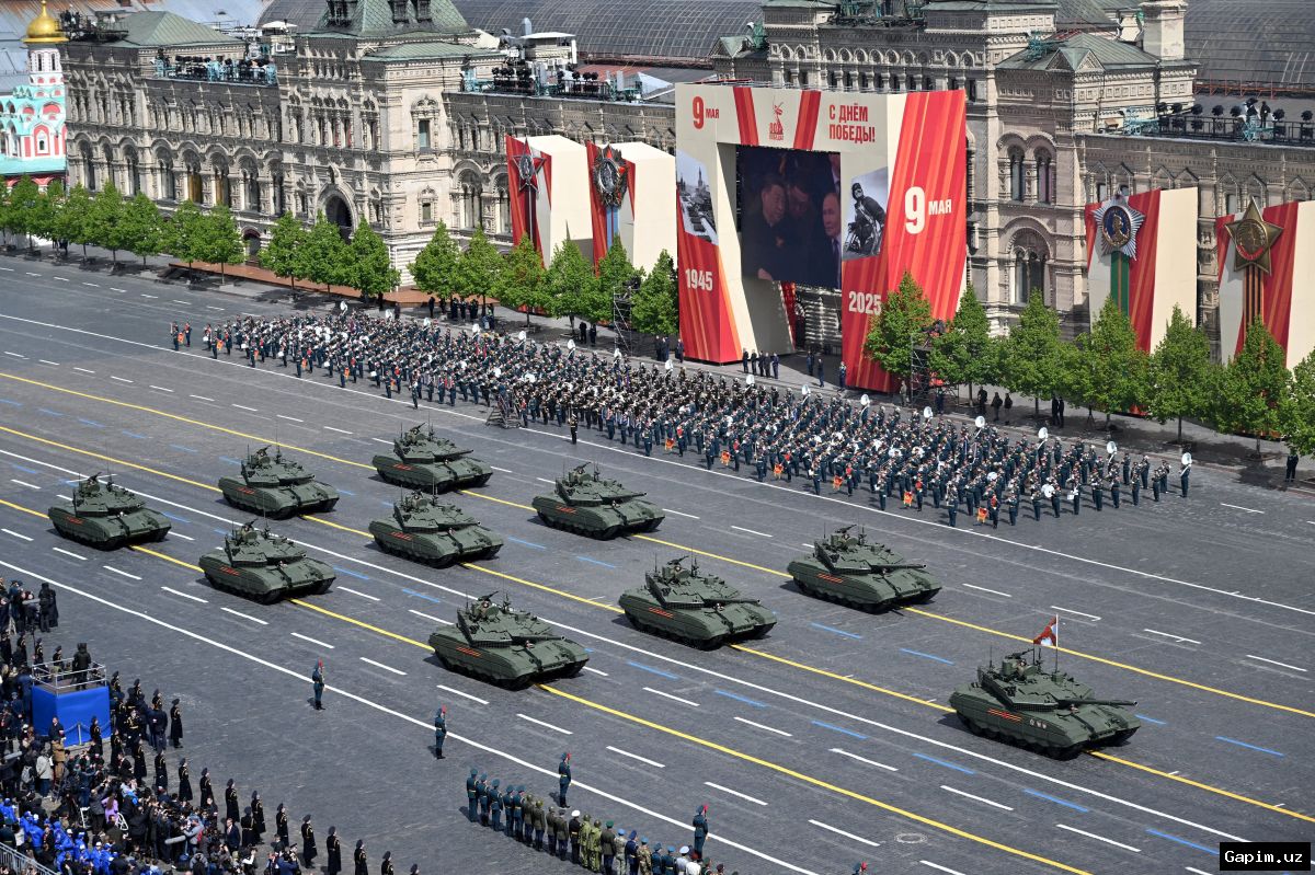 🎖️🇷🇺 Russia's Victory Day Parade in Moscow: Scaled Down, No Tanks, but Threats Remain