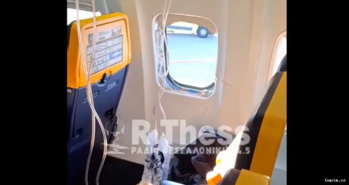 ✈️😱 Ryanair passenger nearly sucked out of broken window mid-flight