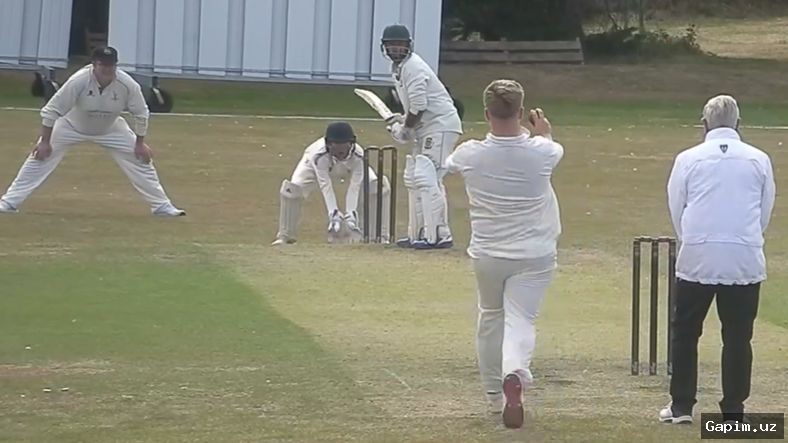🏏⚾ Cricketer suspended for finger-clicking trick to deceive umpires