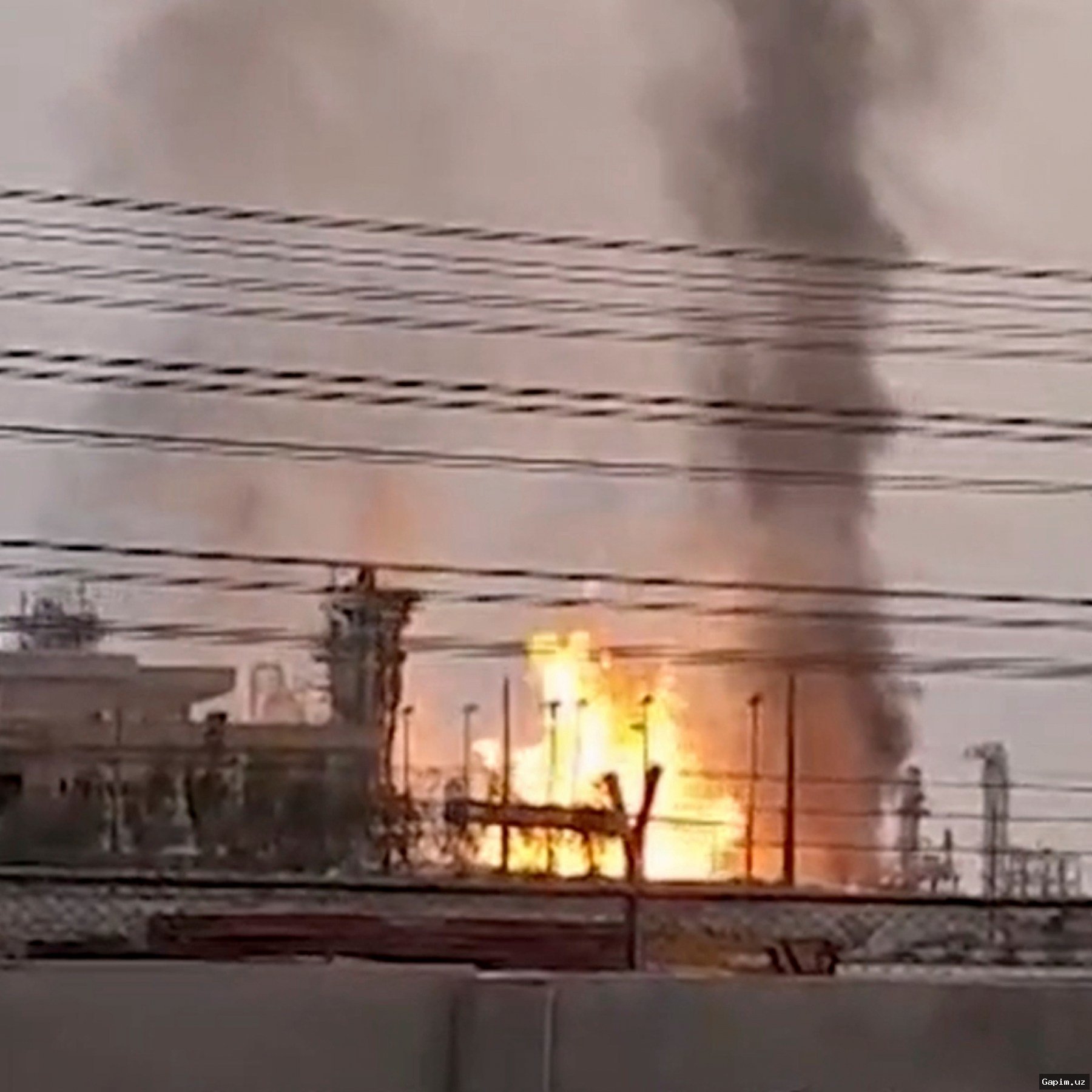 💥🛢️ Attacks on Iranian Oil Facilities: Global Oil Prices Surge Past $100 per Barrel