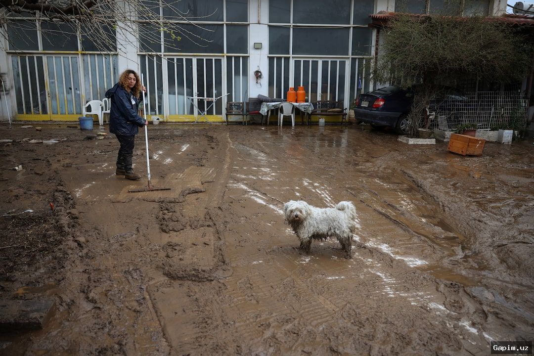 🌪️💀 Storm Hits Greece: One Dead, Streets Flooded as Saharan Dust Envelops Crete