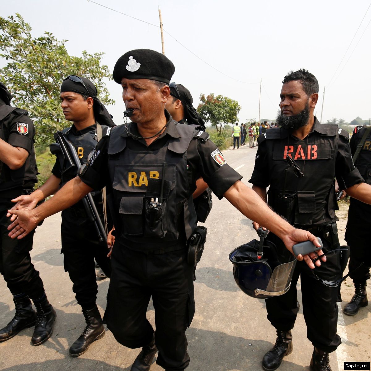 ⚖️🌐 Bangladesh Police Arrest Trafficking Suspects Accused of Supplying Recruits for Russian Military