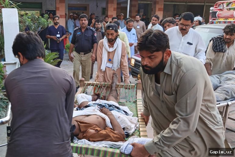 💥🇵🇰 Suicide bombing in northwest Pakistan kills 11, injures 30