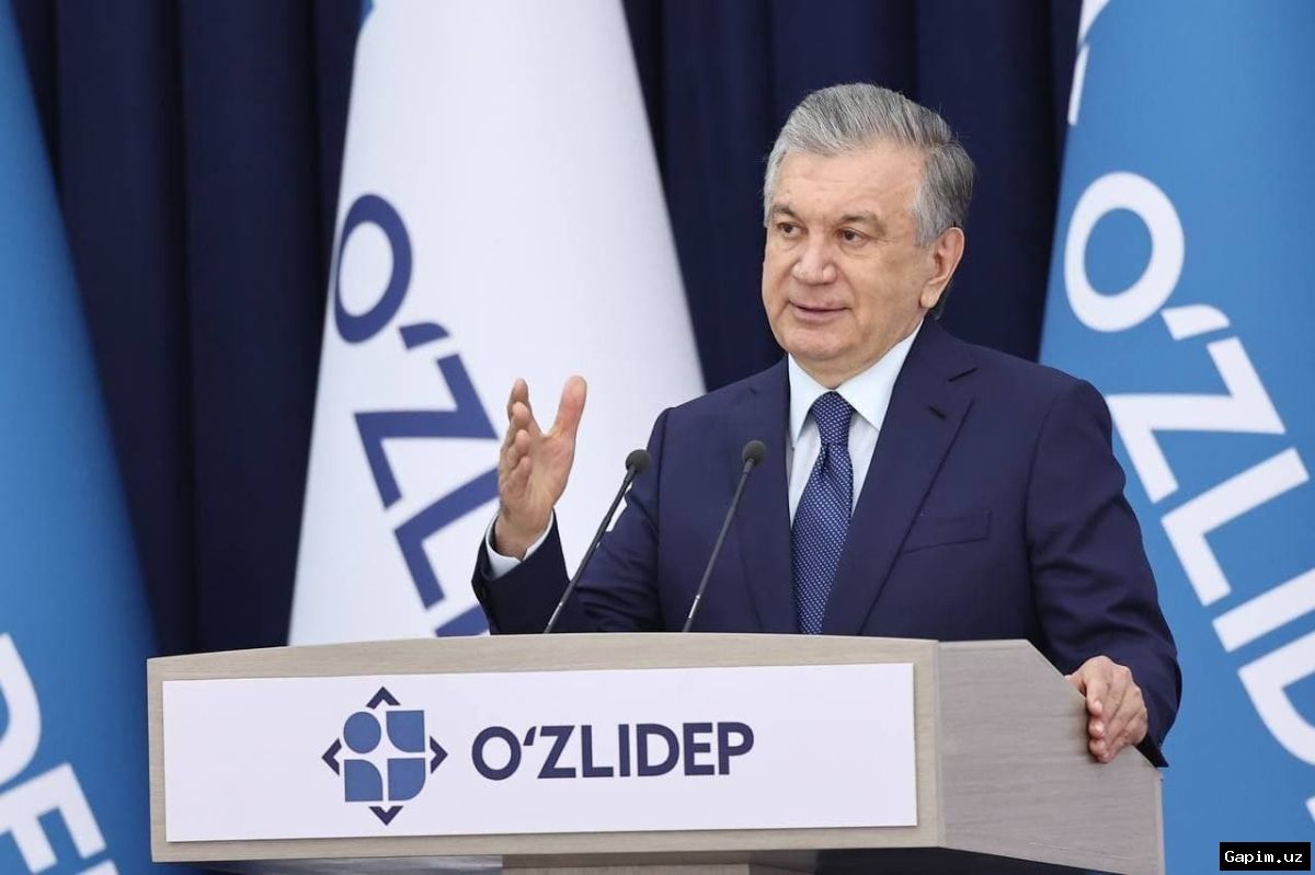 🏛️🤝 Prezident Mirziyoyev Farg‘onadagi Investorlarga Xizmat Ko‘rsatish Markazi faoliyati bilan tanishdi