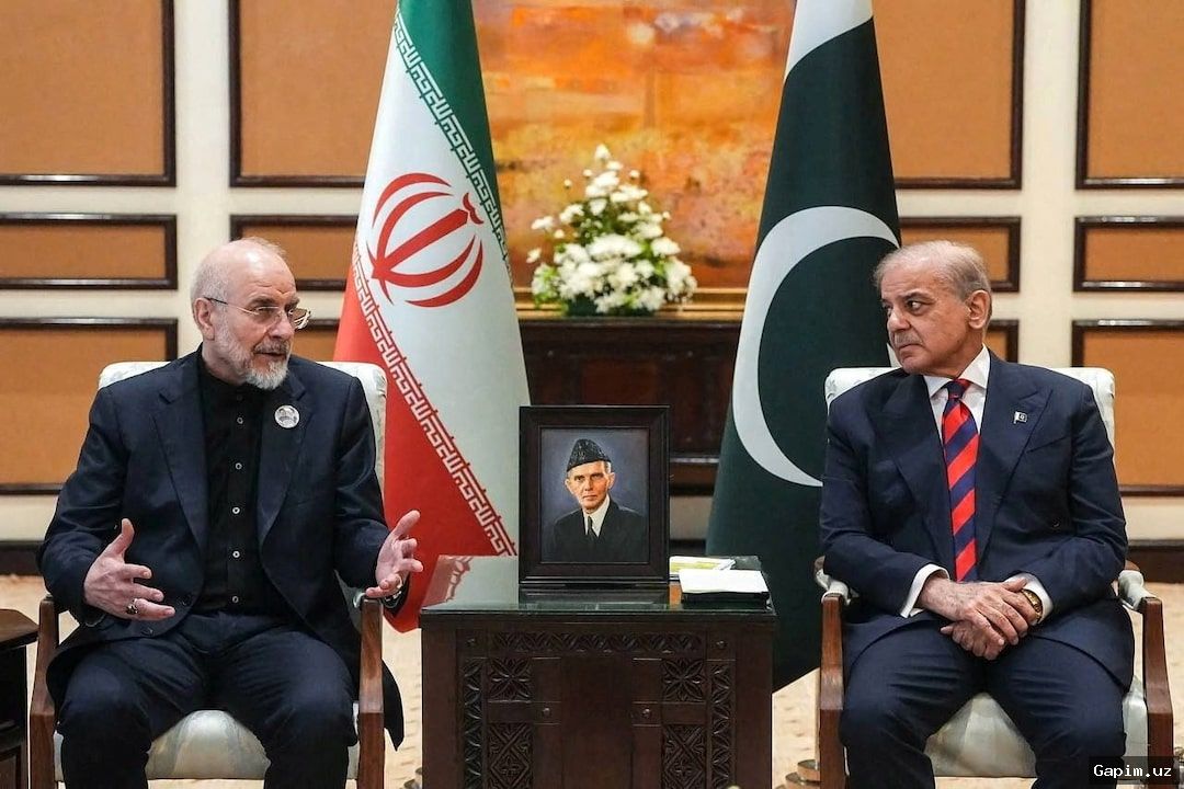 🌍💥 Iran-US Ceasefire Talks Stall as Trump Faces Tough Choices Between Escalation and Concession