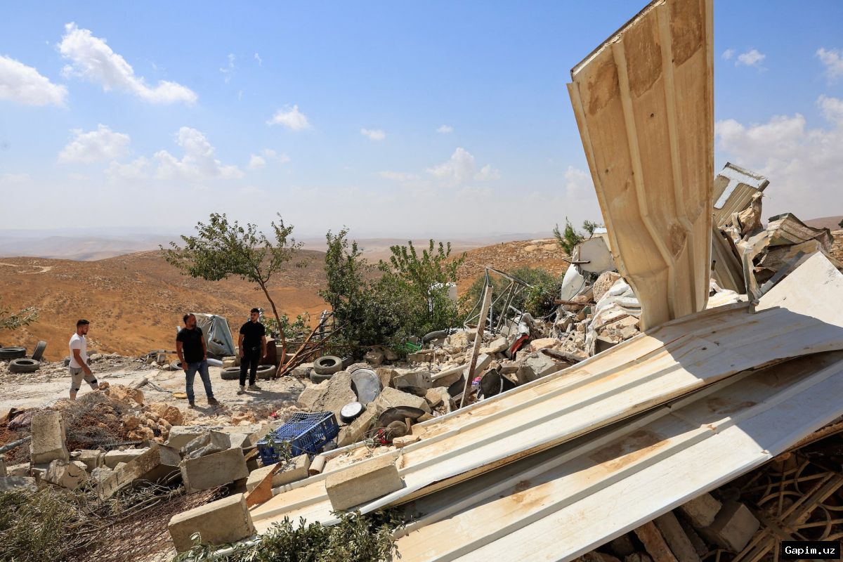 🏚️🚨 Israeli Regime Imposes Hebron Lockdown and Begins Demolishing Residential Blocks