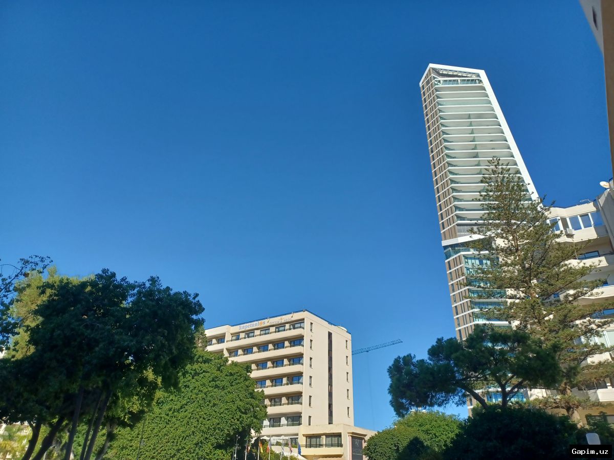🏘️💼 Isroilliklarning Kiprga ko‘chishi orol iqtisodiyoti va mahalliy aholi munosabatini o‘zgartirmoqda