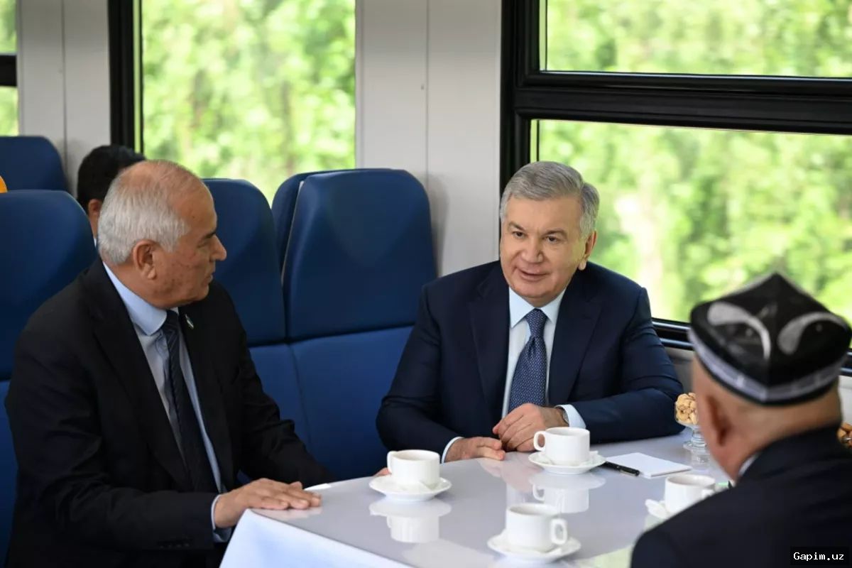 📈🏛️ Shavkat Mirziyoyev: Uzbekistan Must Accelerate Economic Growth and Boost Sector Efficiency