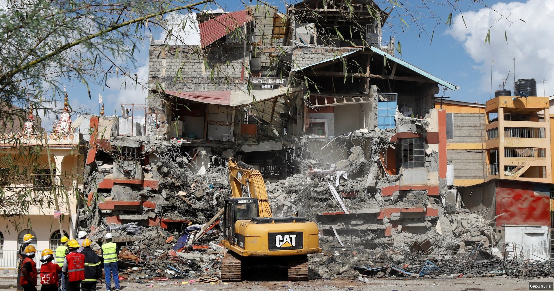🏗️💥 Keniyaning Nairobi shahrida binoning qulashi natijasida kamida 4 kishi halok bo‘ldi
