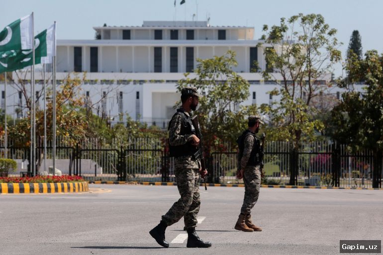 ⚖️💥 AQSh va Eron o‘rtasidagi muzokaralar: Ichki bo‘linishlar tinchlik shartnomasiga to‘sqinlik qiladimi?