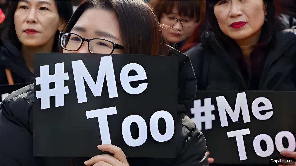 🇰🇷⚖️ South Korea's Gender Pay Gap: Women Earn 8% Less at 27, 50% Less After 50