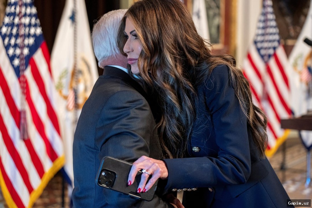 👤🏛️ US President Trump Replaces Homeland Security Secretary in Cabinet Shake-Up