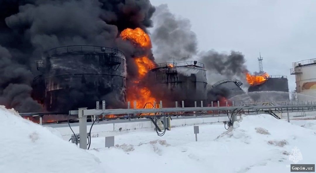 🔥🚒 Пожар на нефтебазе в Бухарской области: трое пострадали