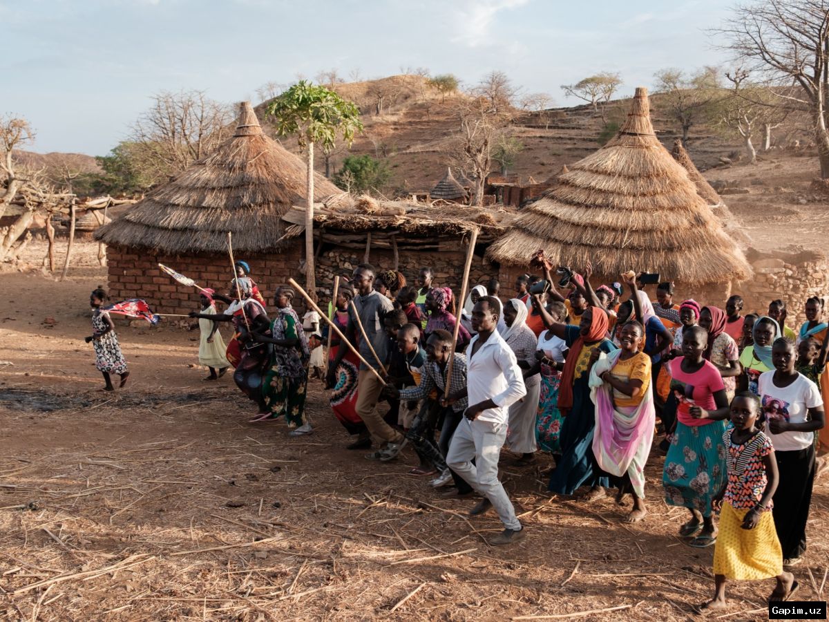 🏔️🛡️ Кризис в горах Нуба: Беженцы и военный союз в Судане