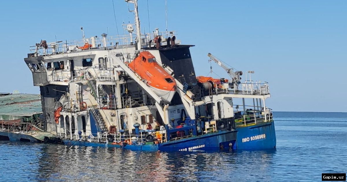 🚢💥 Black Sea tanker fire: Crew evacuated in Romanian waters amid rising security concerns