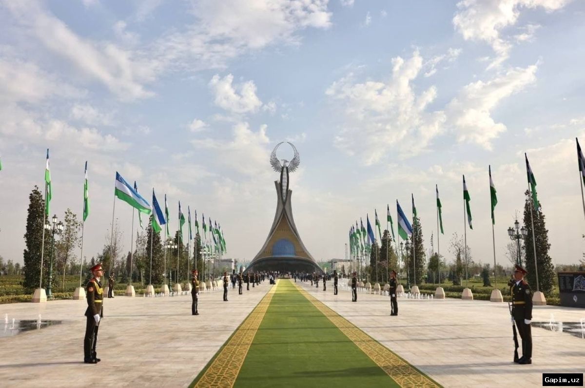 🌳🏛 350-Year-Old White Mulberry Tree in Tashkent Declared State Natural Monument