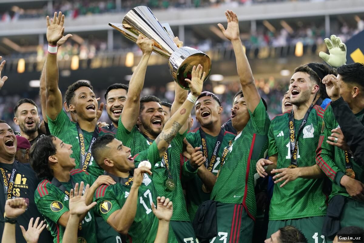 ⚽️🇲🇽 Mexico beats Czechia 3-0, wins all group-stage matches for first time