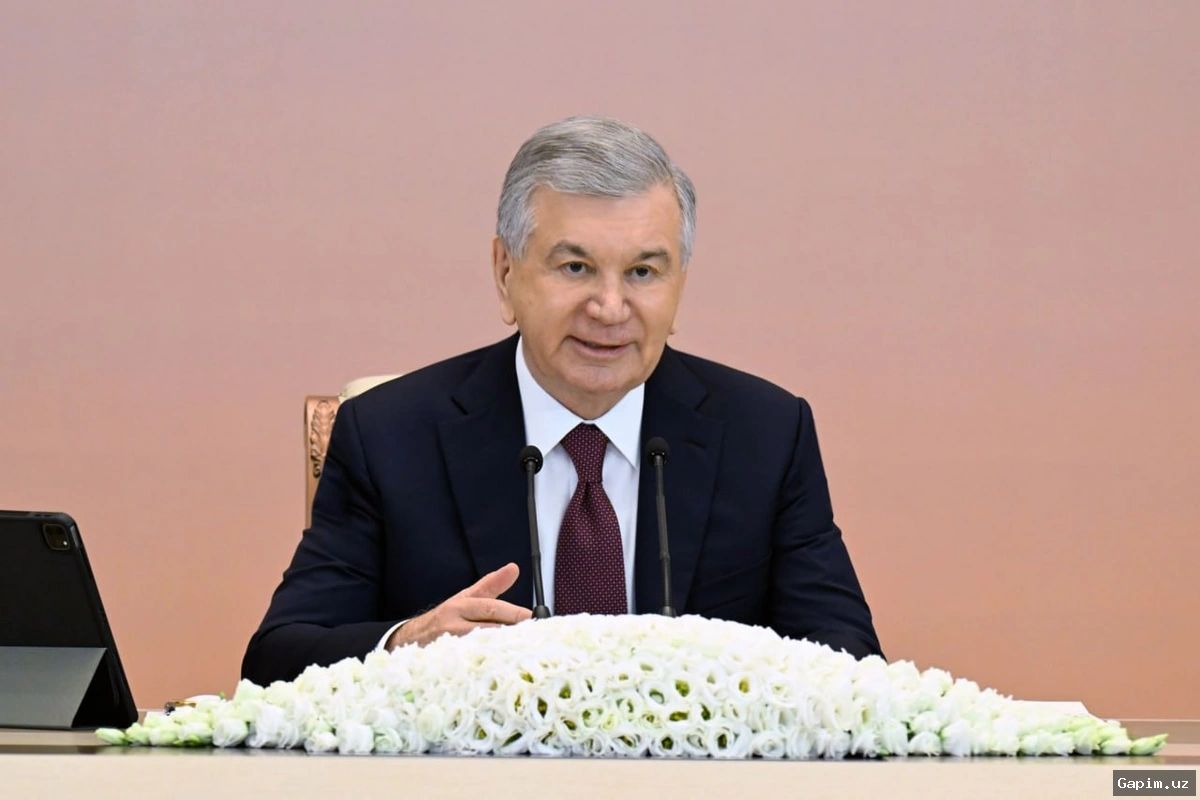 ⚽️🇺🇿 Шавкат Мирзиёев на встрече с молодежью оценил участие сборной Узбекистана в чемпионате мира