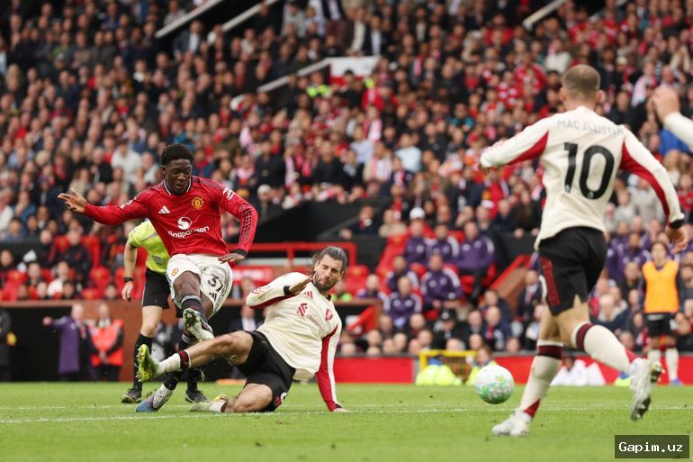🏆⚽️ Manchester United Secure Champions League Spot with Thrilling 3-2 Win Over Liverpool