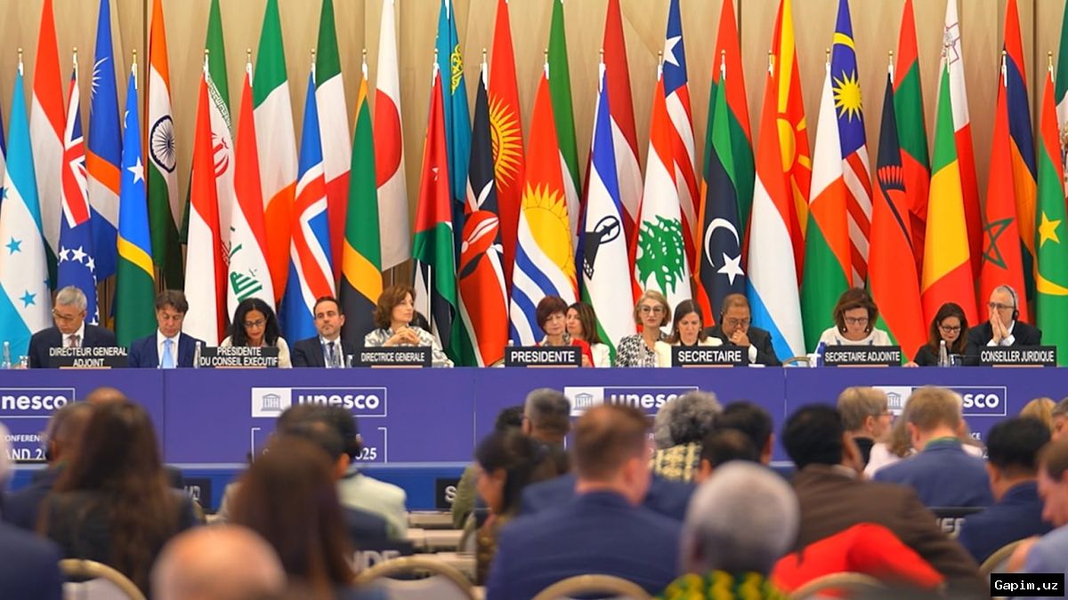 🎓🇬🇧 UK and Uzbek Entities Partner on STEM Scholarships for Women at Samarkand Forum