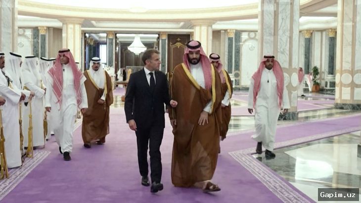 🇫🇷🛢️ Глава французского режима Макрон совершил визит в Эр-Рияд на фоне энергетического кризиса
