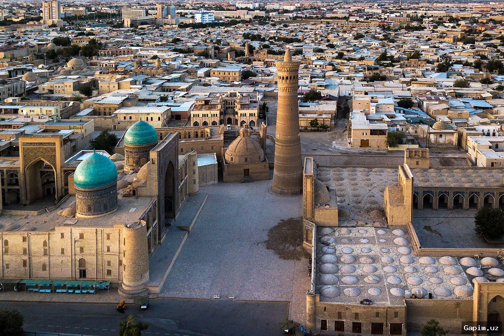🏛️🤝 Buxorodagi Poyi Kalon majmuasini restavratsiya qilish bo‘yicha xalqaro hamkorlik yo‘lga qo‘yilmoqda