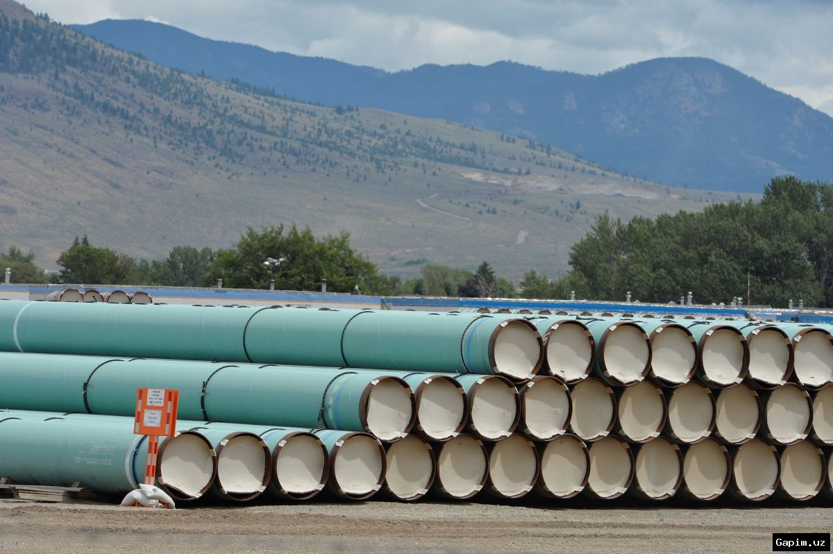 🇨🇦🛢️ Canadian PM Carney Secures Deal with British Columbia for Major Oil Pipeline, Aiming to Reduce US Dependence