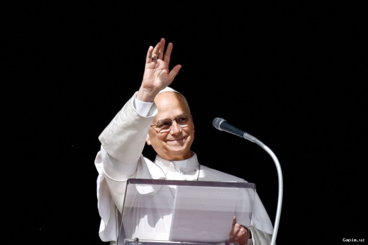 🕊️🏥 Pope Leo to Proceed With South American Tour Following Lung Cancer Surgery