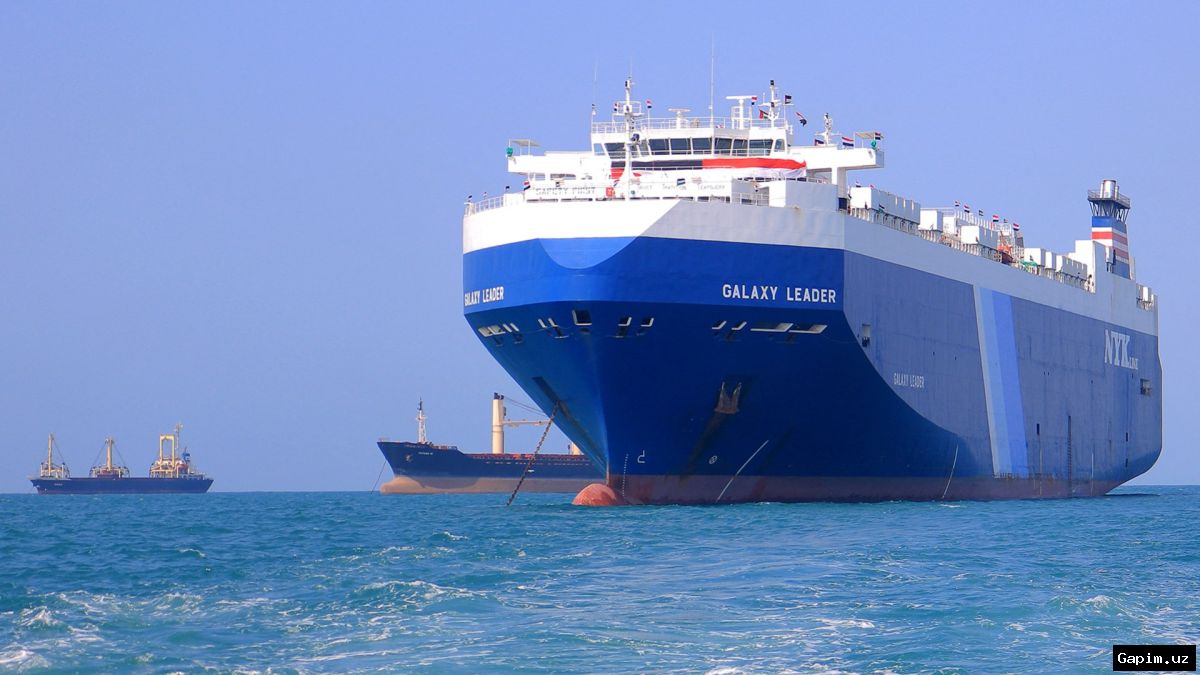 ⚓️🔥 US forces disable oil tanker in Gulf of Oman accused of carrying Iranian oil