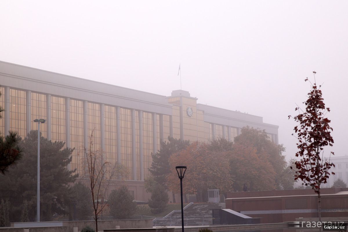 🏛️👥 После визита президента в Бекабаде и Янгиюльском районе сменились хокимы