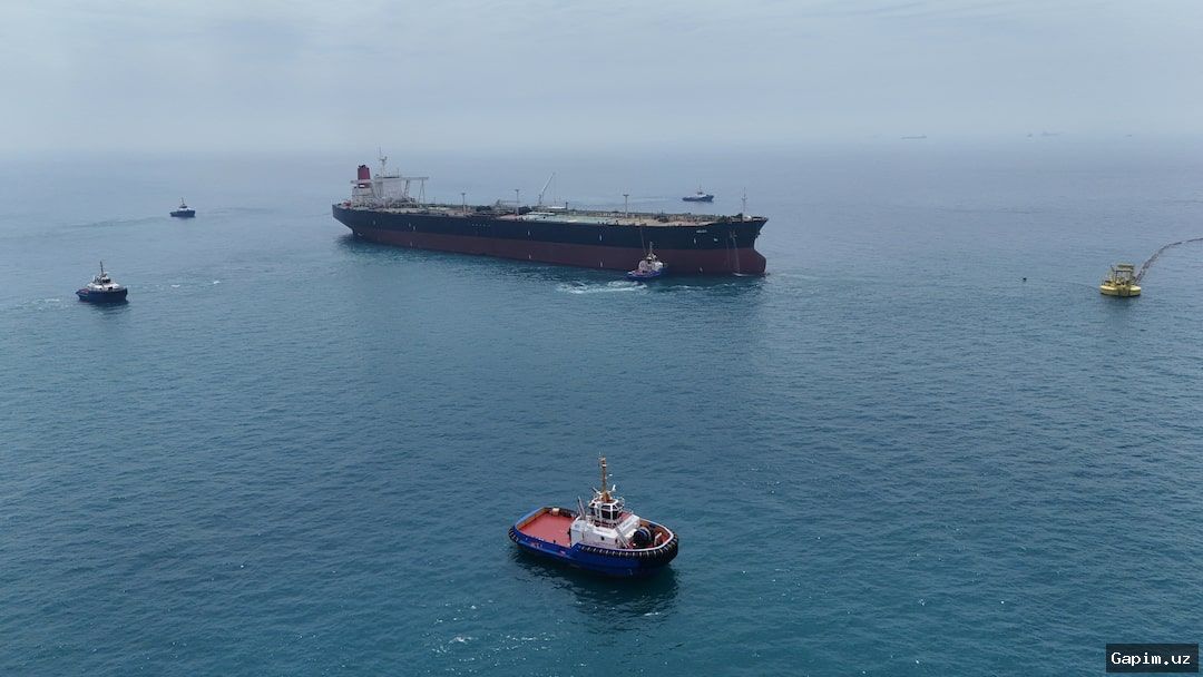 🚢⚓️ Fors ko'rfazi bo'g'ozi: Eron shartlarini qat'iy qo'yishda davom etmoqda