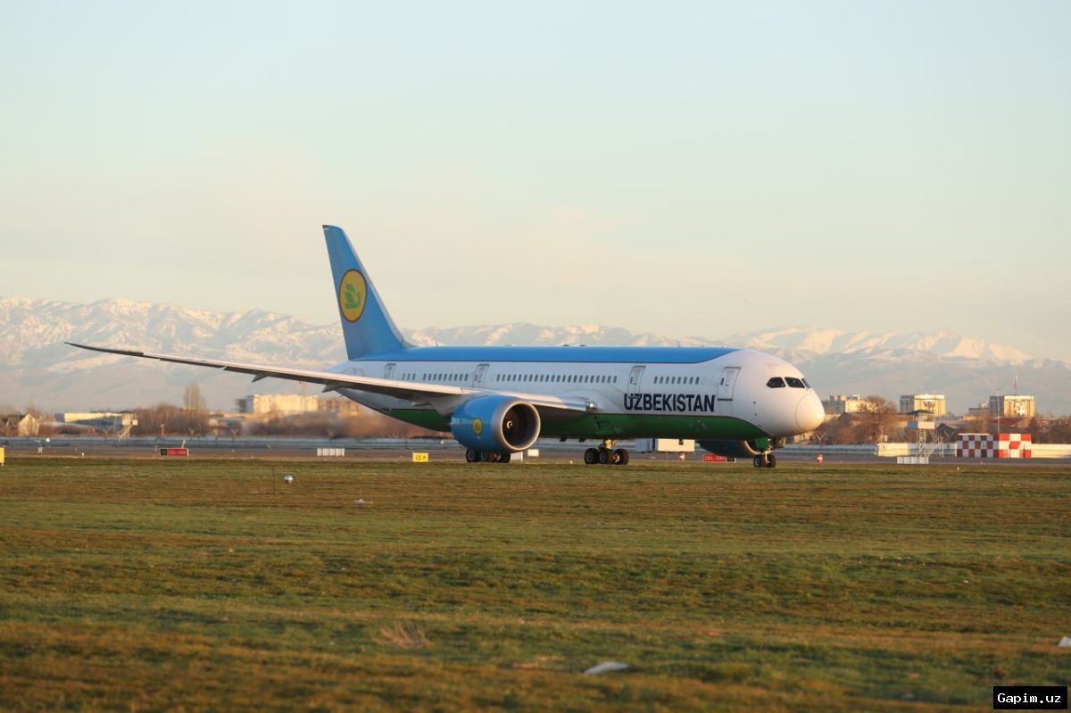 ✈️⚠️ Самолет российской авиакомпании совершил экстренную посадку в Омске