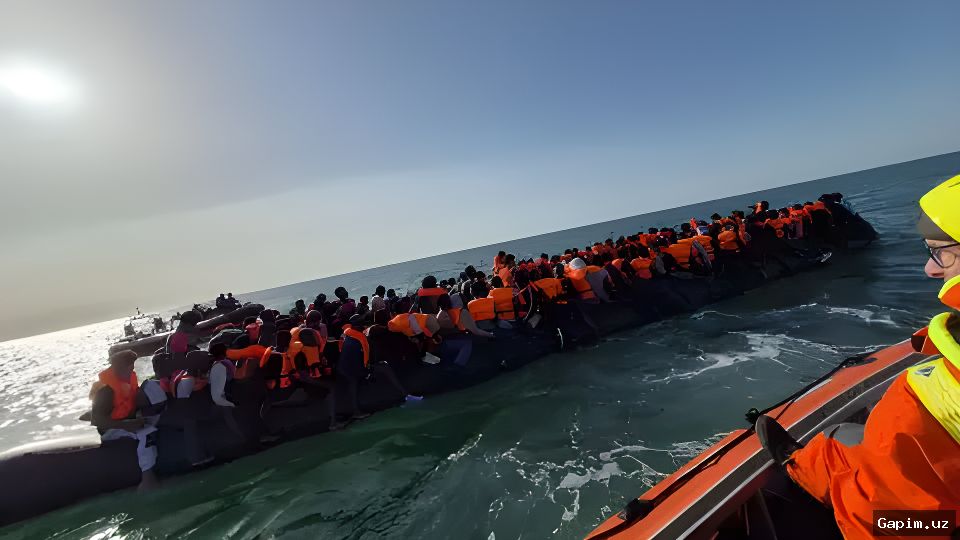🚤🌊 Record 230 Migrants Arrive in UK on Single Boat, Breaking Previous High
