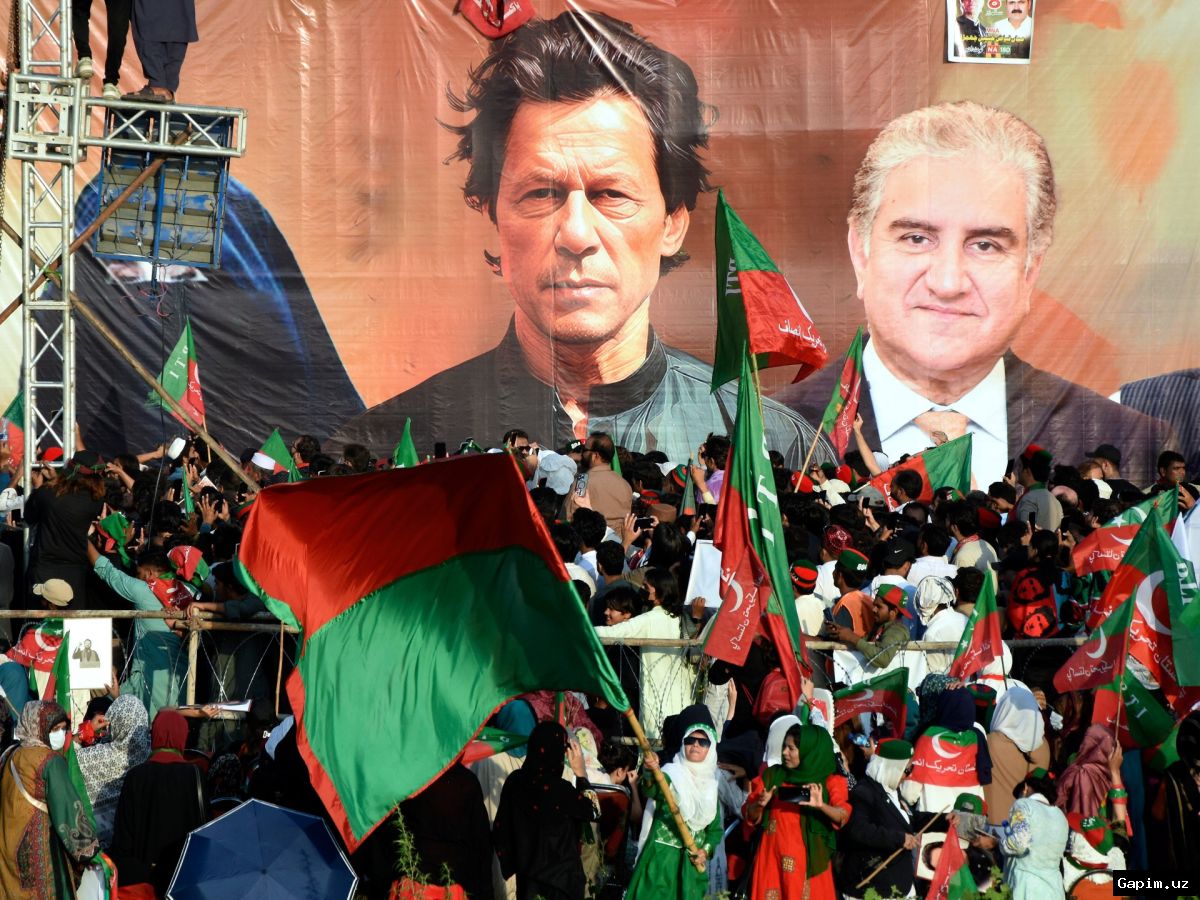 🚧🇵🇰 Islomobodda norozilik namoyishlariga qarshi yo'llar to'sildi