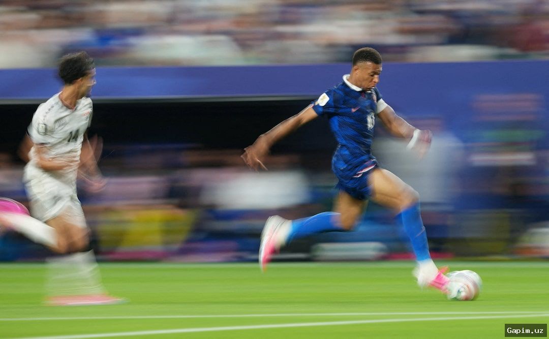 ⚽️🏆 Messi and Mbappe chase records at World Cup