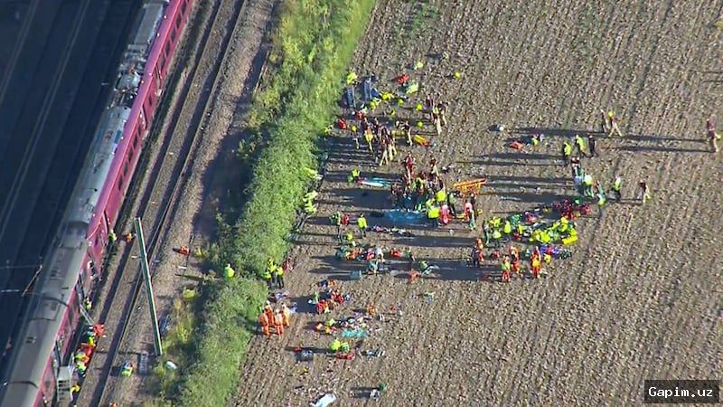 🚂🚑 Train collision north of London leaves multiple injured