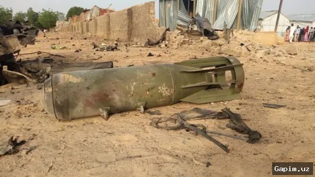 💥😔 Nigeriya harbiy havo hujumi bozorini vayron qildi, 100 dan ortiq odam halok bo‘ldi