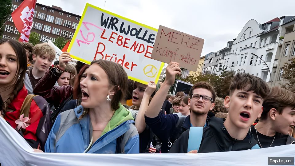 🇩🇪🚫 В Германии более 45 тысяч школьников выступили против обязательной военной службы