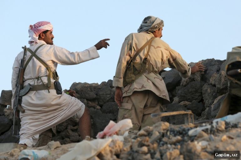 ⚔️🔥 Yaman hukumati Husiylar pozitsiyalariga hujum qildi: Marib shahri yana o‘qqa tutildi