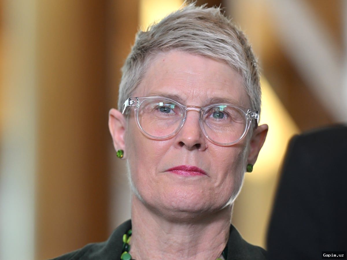 🤖⚖️ Avstraliyada keksalarga g'amxo'rlik qilish algoritmi bahs-munozaralarga sabab bo'ldi