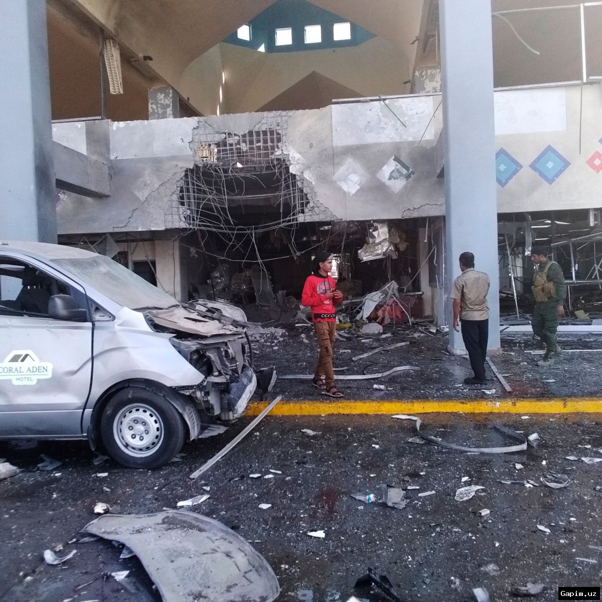 💥🇾🇪 Powerful Explosion Rocks Southern Yemeni Port City of Aden