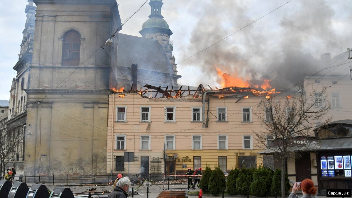 💥🏛️ Удар по Львову: Пострадали объекты Всемирного наследия ЮНЕСКО