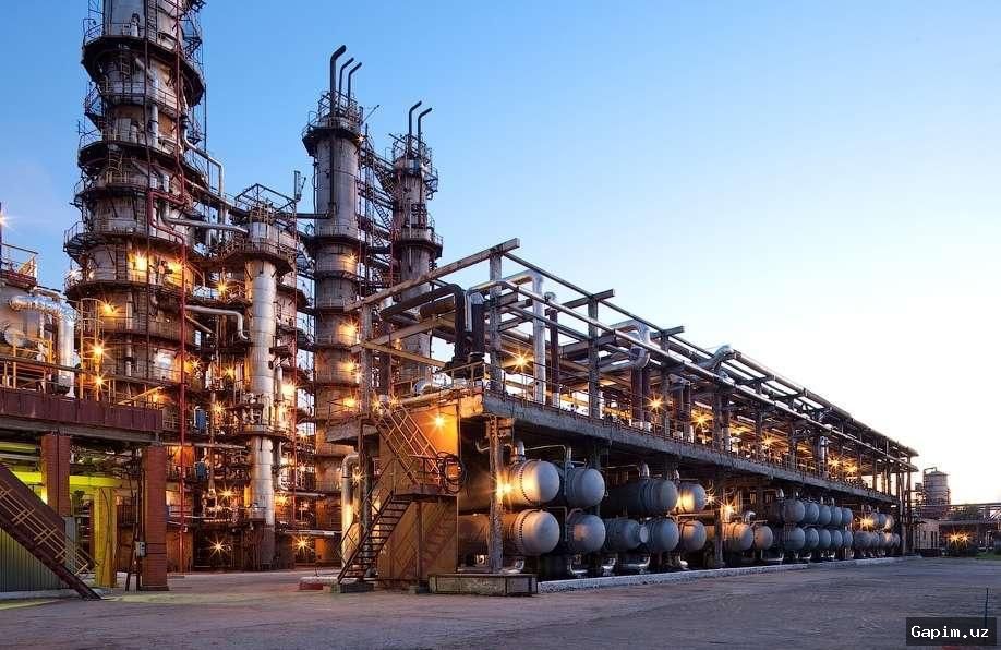 🏭🔧 Президент Мирзиёев посетил новый литейно-прокатный комплекс Узбекского металлургического комбината