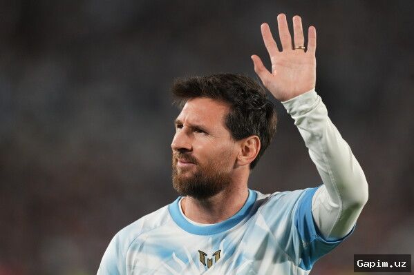 ⚽️🇦🇷 Argentine superstar Lionel Messi officially bows out of international football