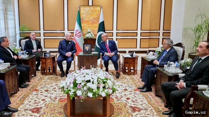 🇺🇸🇮🇷 Trump's Mixed Signals on Iran War: From Ceasefire Hopes to Threats of Escalation