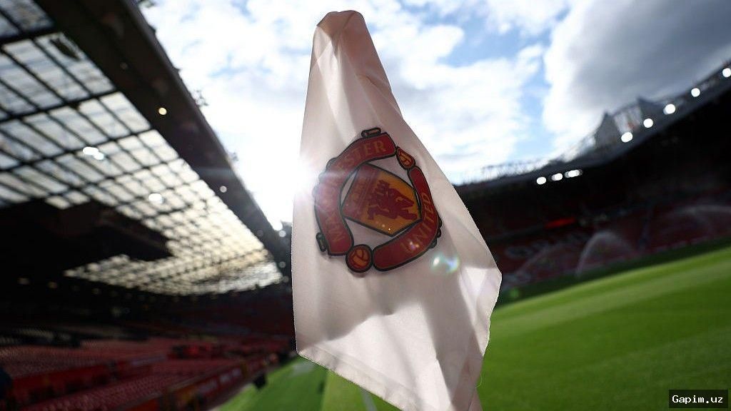 ⚽️💸 Manchester United's annual net loss balloons to £43m despite record revenue