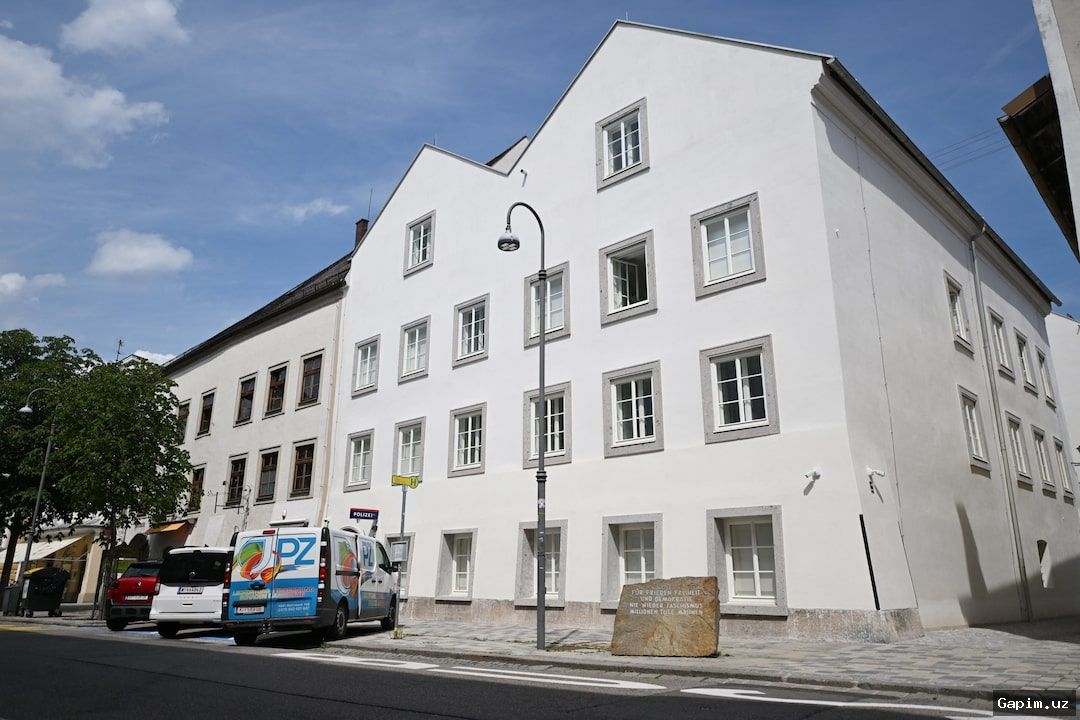 🏛️🚔 Hitler's Birthplace in Austria Converted into Police Station