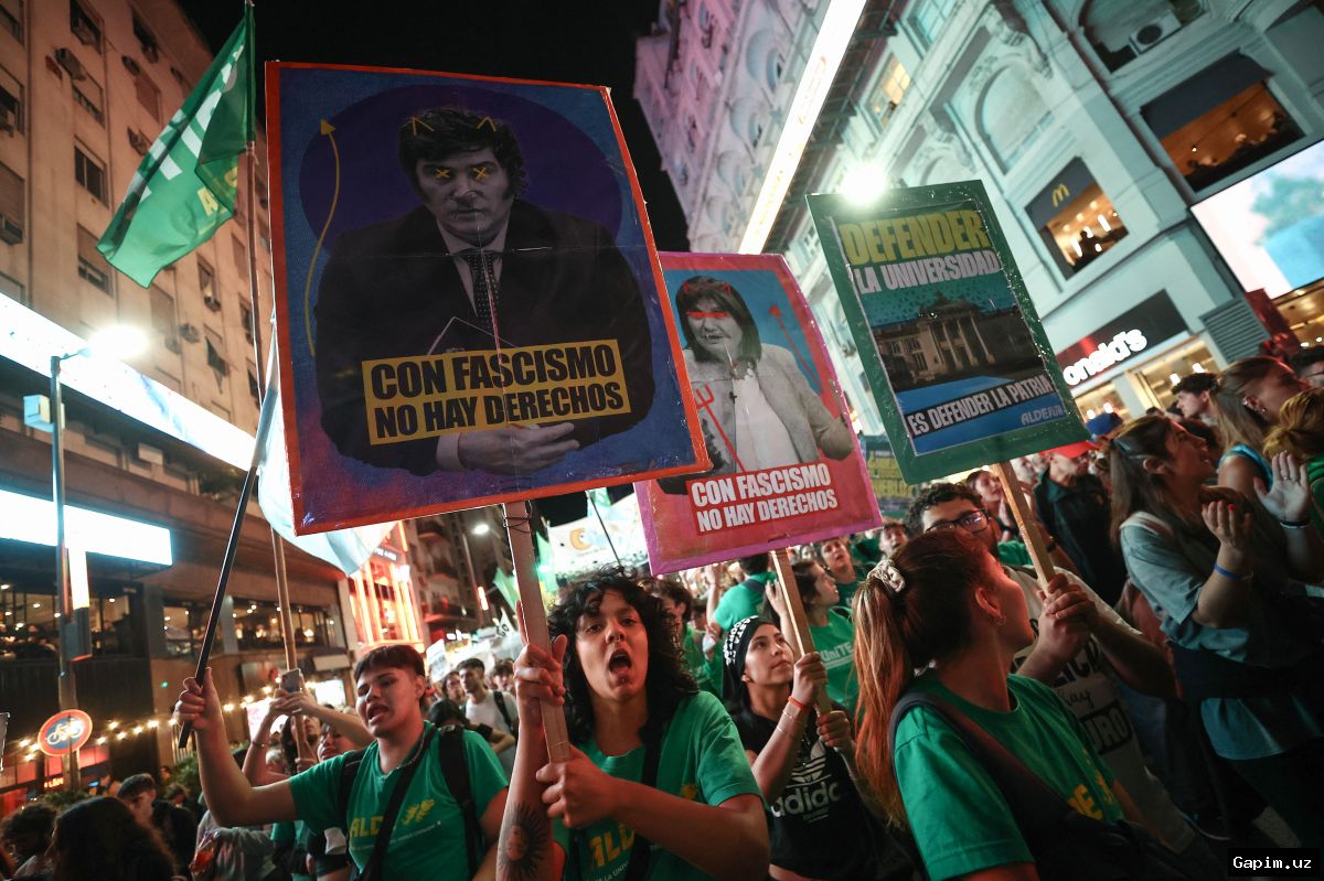 🇦🇷📚 Argentina: 600 ming kishi oliy ta'limni himoya qilish uchun ko'chalarga chiqdi