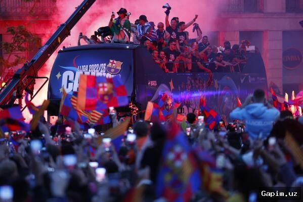 🔵🔴 «Барселона» празднует второй титул Ла Лиги: победа над «Реалом» и радость болельщиков
