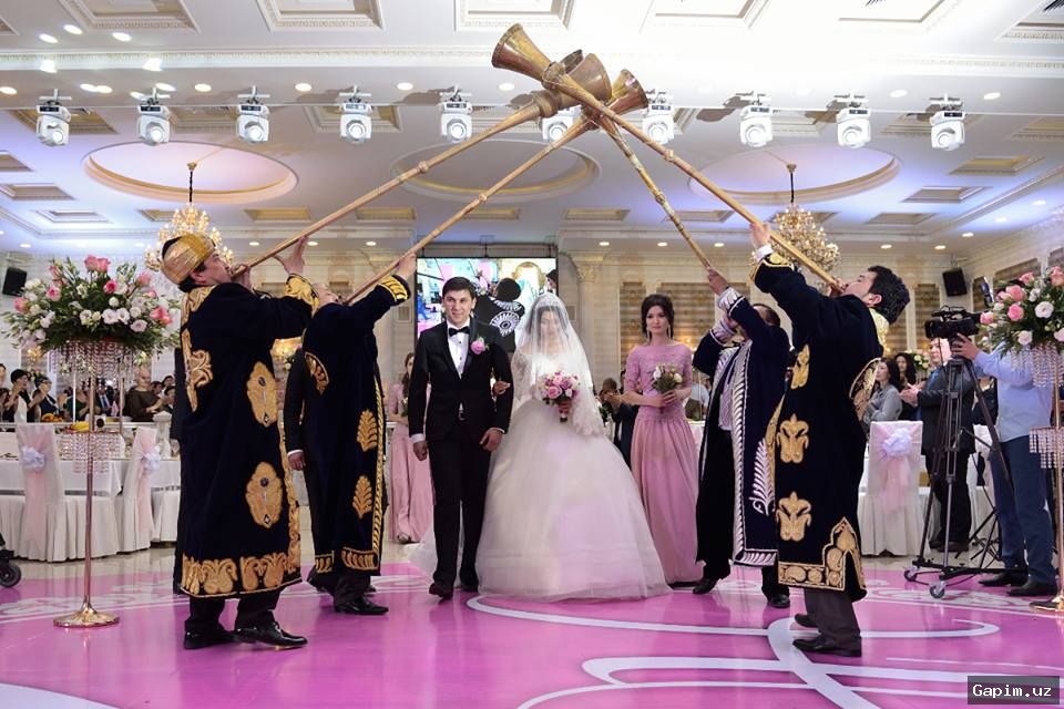 💒📉 В Узбекистане зафиксировано многолетнее сокращение числа зарегистрированных браков